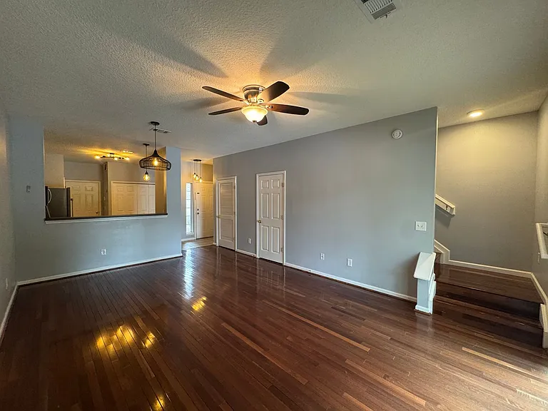 7806 Melvin Rd — Photo 10