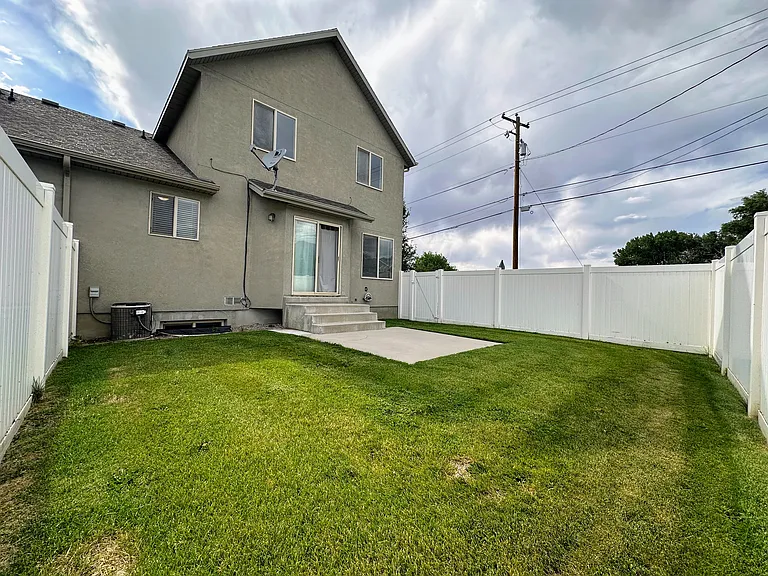 294 N 250th St W — Photo 14