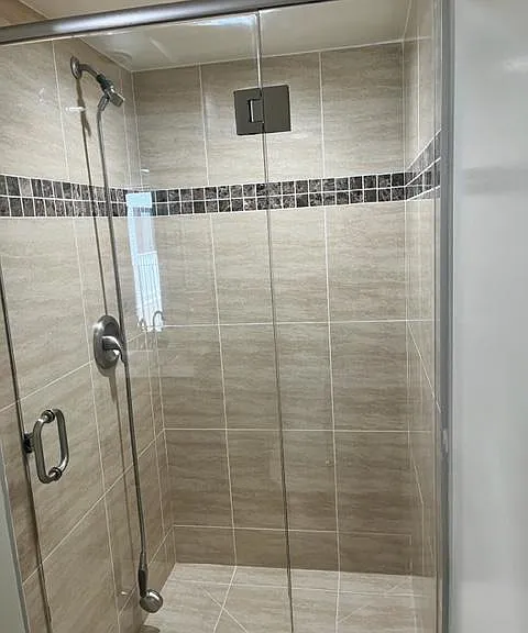 1866 Greenfield Ave #200 — Photo 7