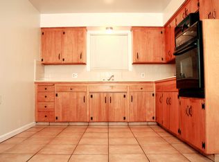 898 W San Gabriel Ave, Clovis, CA 93612