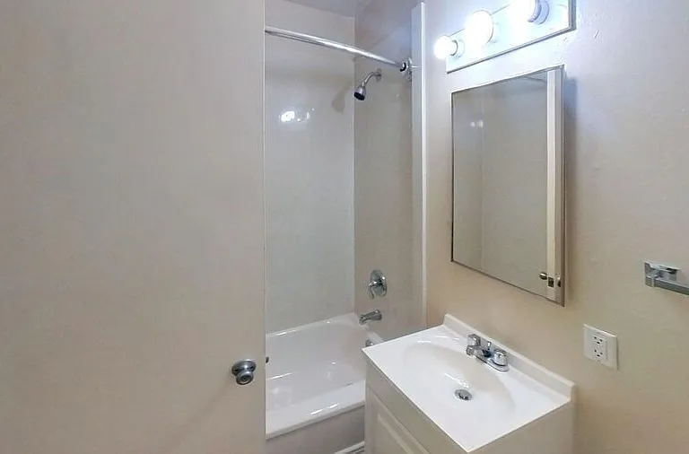 2255 Hearst — Photo 30