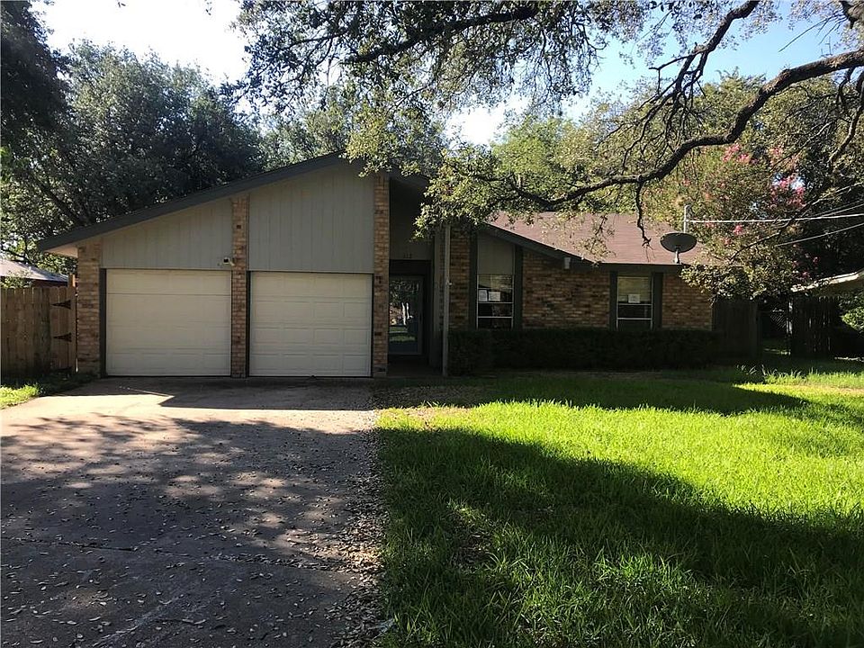 1st image of 312 Golden Oaks Dr