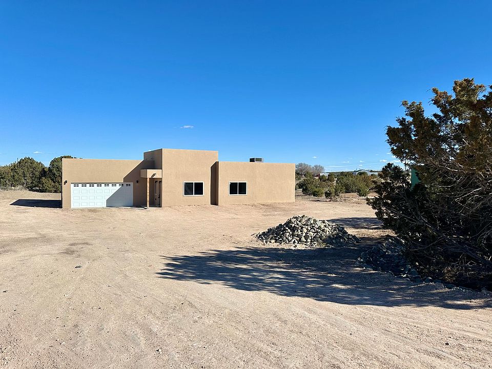 1st image of 93 Skyline Dr