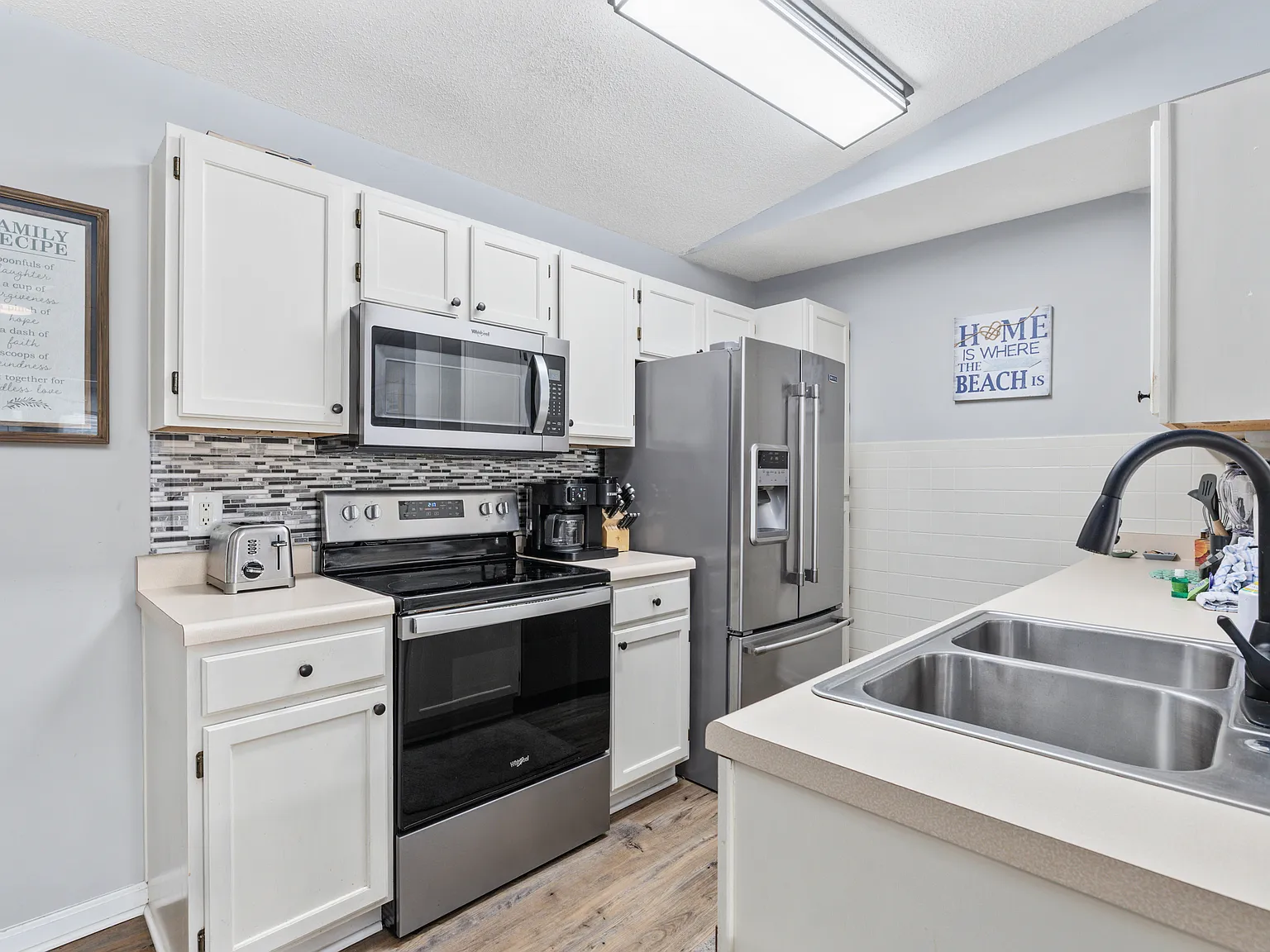 3 bed, 1300 sqft, $1,750 — Photo 4