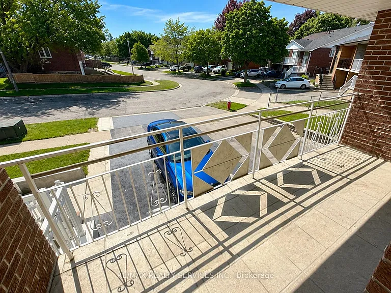 70 Prouse Dr #UPPER — Photo 4