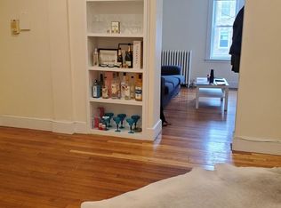316 Saint Paul St #1E, Brookline, MA 02446