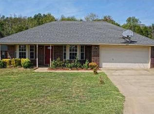 229 N 43rd St, Van Buren, AR 72956