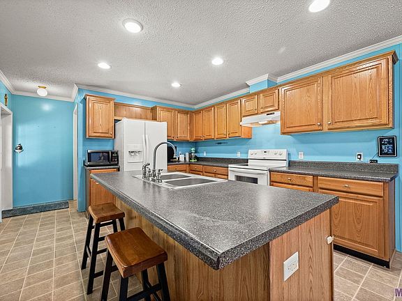 5th image of 8390 Annie Oak Dr