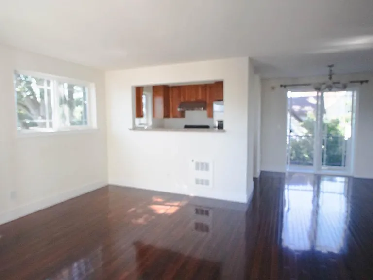 828 NW 50th St — Photo 3