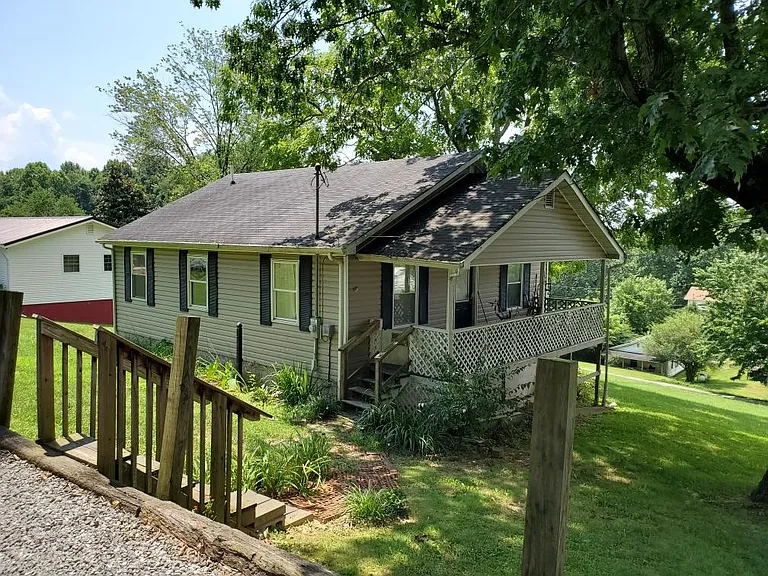 750 Jackson St — Photo 1