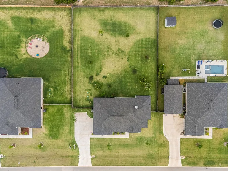 7709 Soapstone Ct — Photo 17