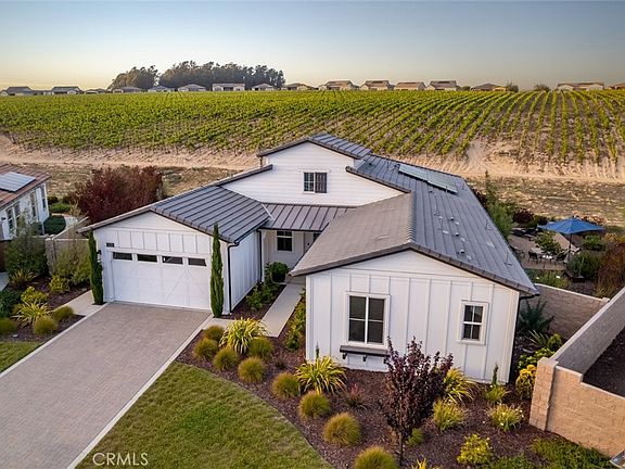 2nd image of 1335 Riley Ln