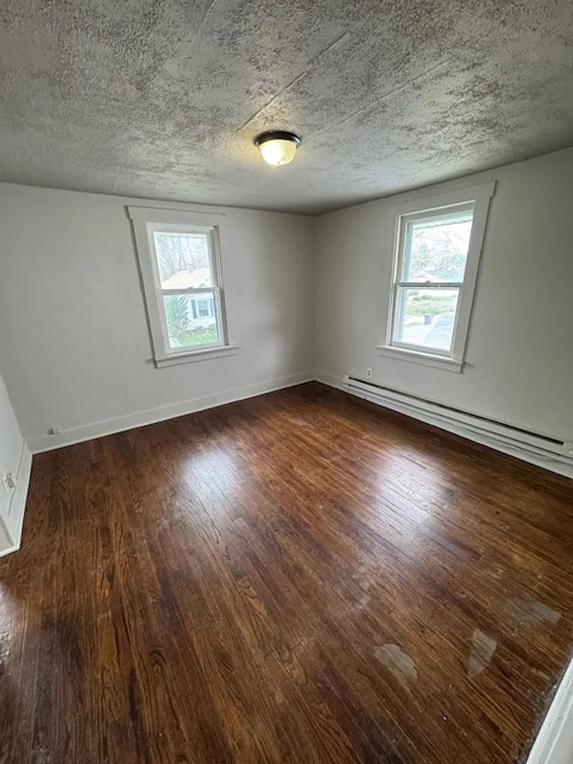 1516 Bayer Ave — Photo 4