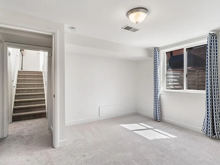 1420 Uinta St #B — Photo 14