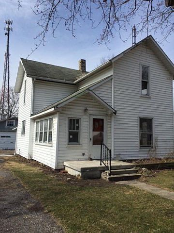 1st image of 395 Lee St