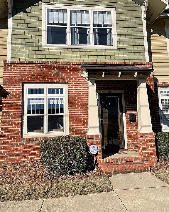 1st image of 118 Mallard St