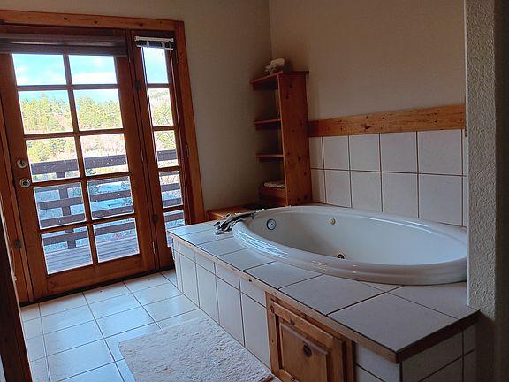 3rd image of 2731 S Riverview Dr