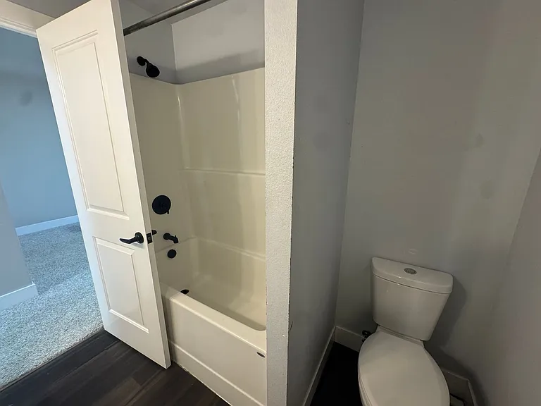 144 Allison Ave — Photo 23