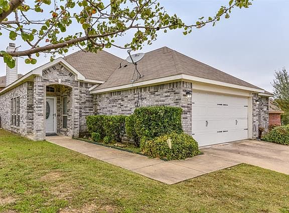 3rd image of 8275 Clark Springs Dr