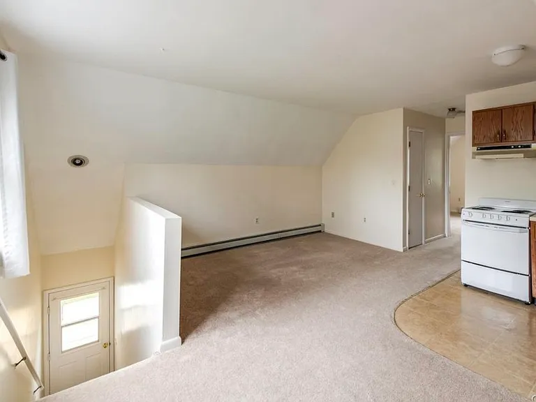 34 Appletree Dr — Photo 1