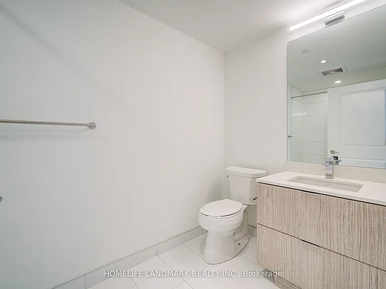 395 Bloor St E #2302 — Photo 13