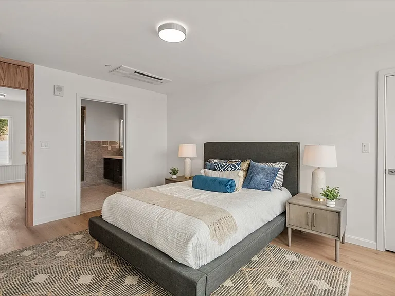 120 Nantasket Ave #Penthouse 4 — Photo 24