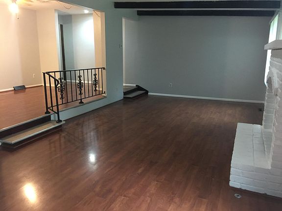 3rd image of 9304 Newton St