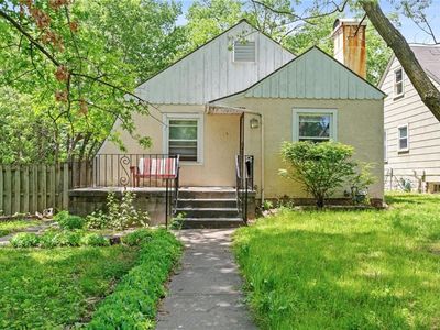 1610 S Broadway St, Leavenworth, KS, 66048