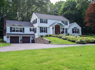 5 Lake Wind Rd, New Canaan, CT 06840