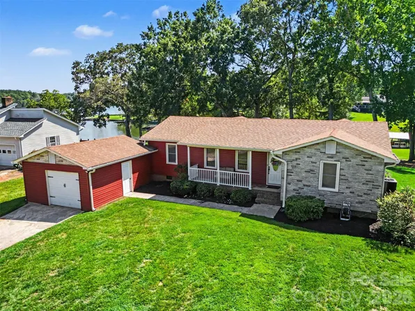 551 Harbor Rd, Norwood, NC 28128