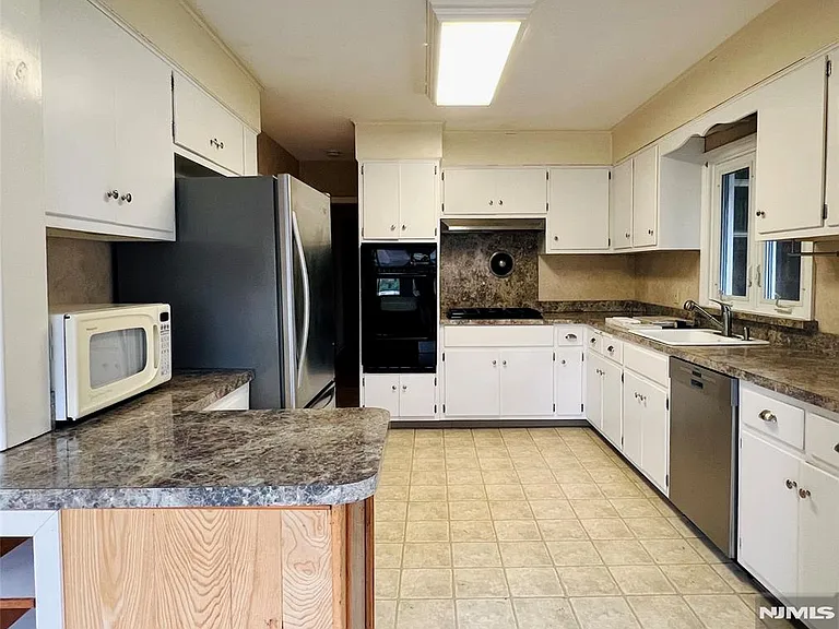 161 McKinley Pl — Photo 11