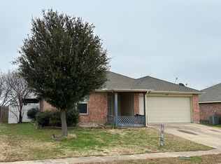 1408 1st St, Sanger, TX 76266