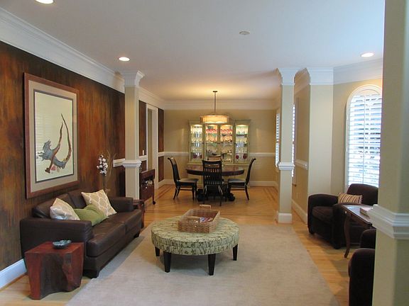 Open Concept Living/Dining 