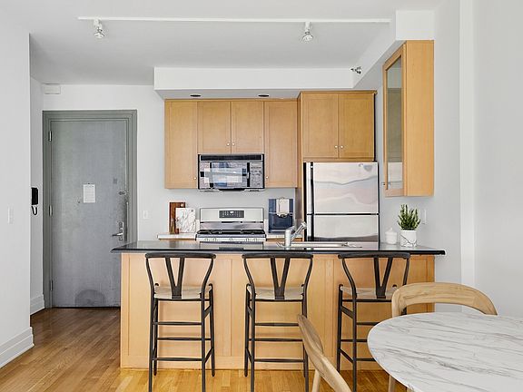 5th image of 125 Court St #3N-S