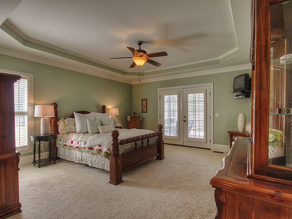 5th image of 120 Cider Mill Pl