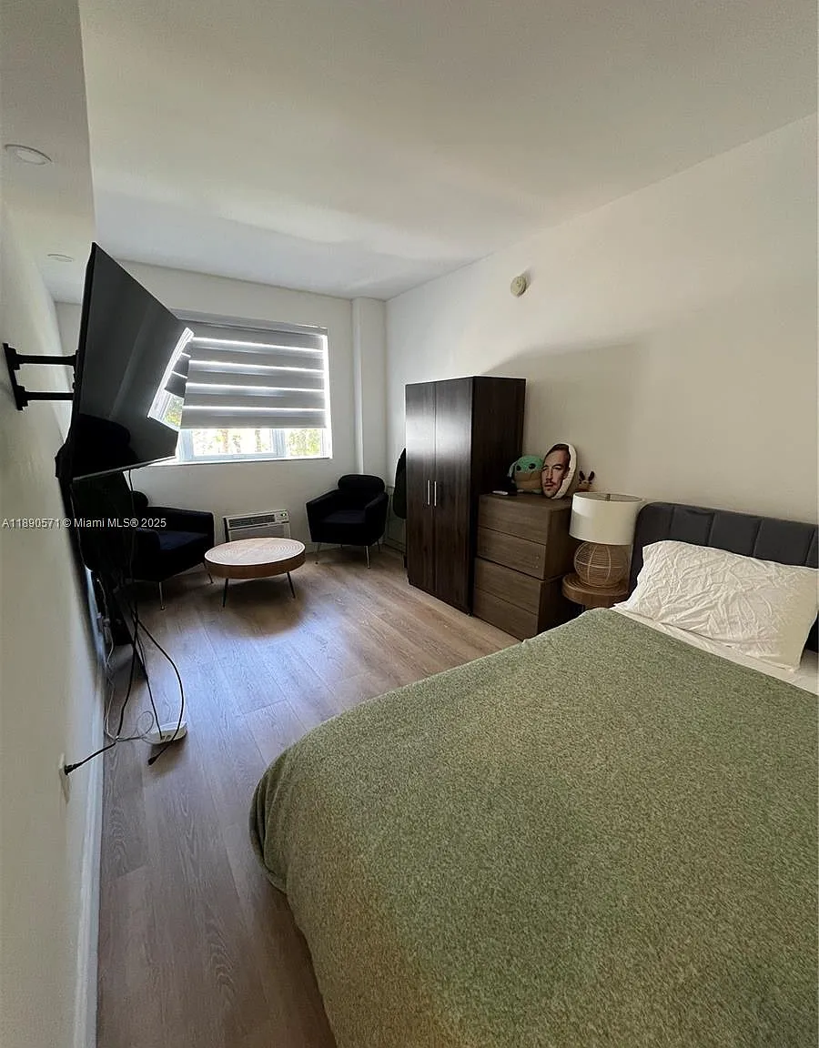 The Mantell Condo — Photo 2
