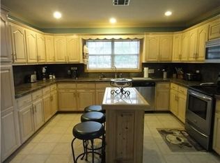 3095 W Levingwood Rd, Lake Charles, LA 70611