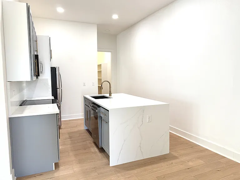 919 S Franklin Dr — Photo 5