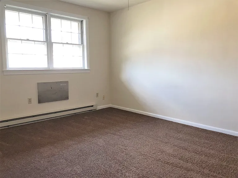 Bedroom 1 - View 1