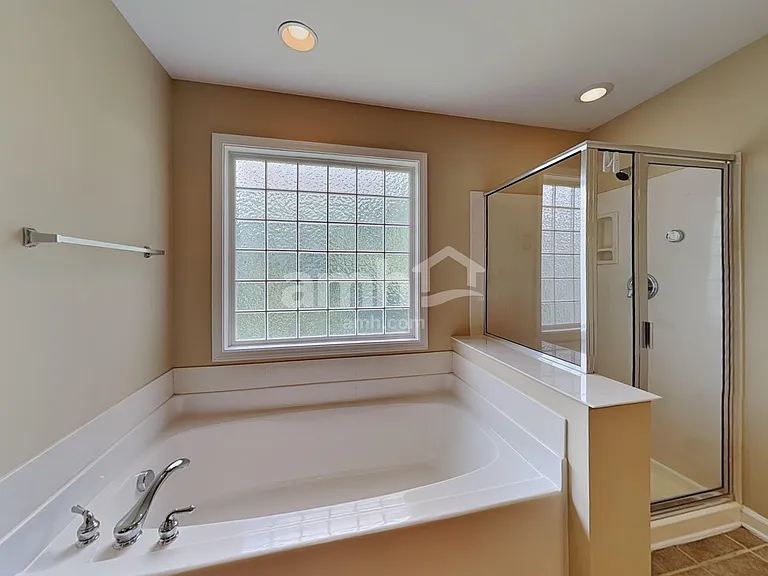 9413 Philbeck Ln — Photo 14