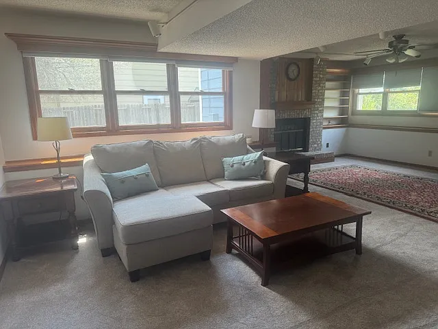 Daisy Ct — Photo 1