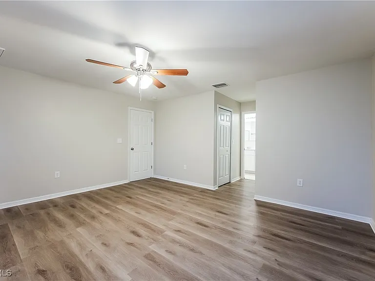 2904 Wanda Ave S — Photo 9