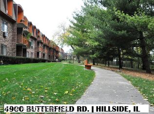 4916 Butterfield Rd APT 316, Hillside, IL 60162
