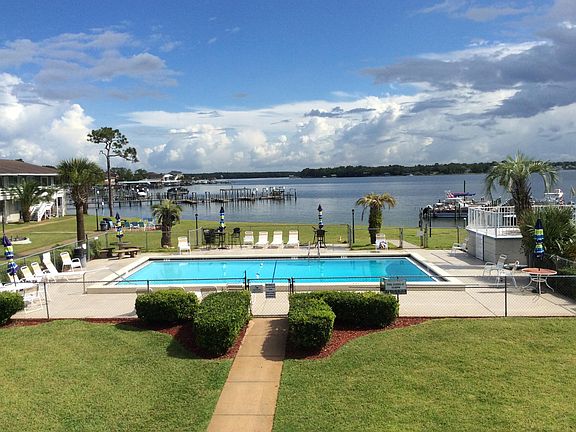 5th image of 726 Eglin Pkwy NE #B11
