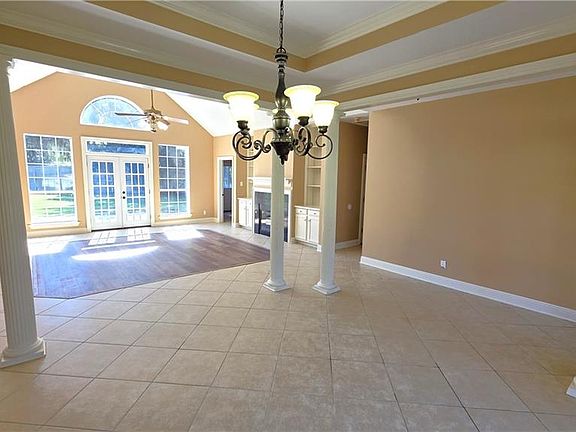 4th image of 116 Jessica Dr