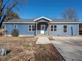 210 Boston St, Prairie Grove, AR 72753