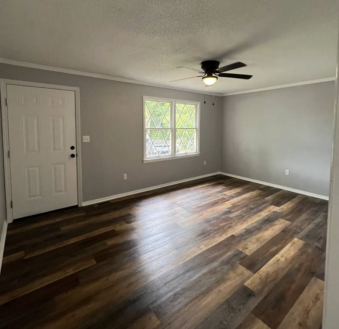 209 Cham — Photo 2