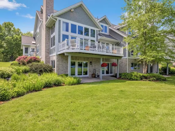 1223 Milwaukee STREET #B, Delafield, WI 53018