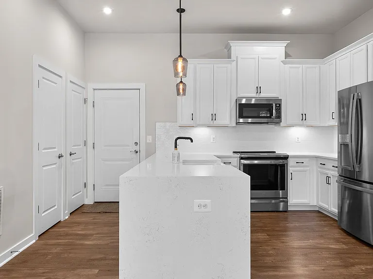 16302 Connors Way #21 — Photo 8