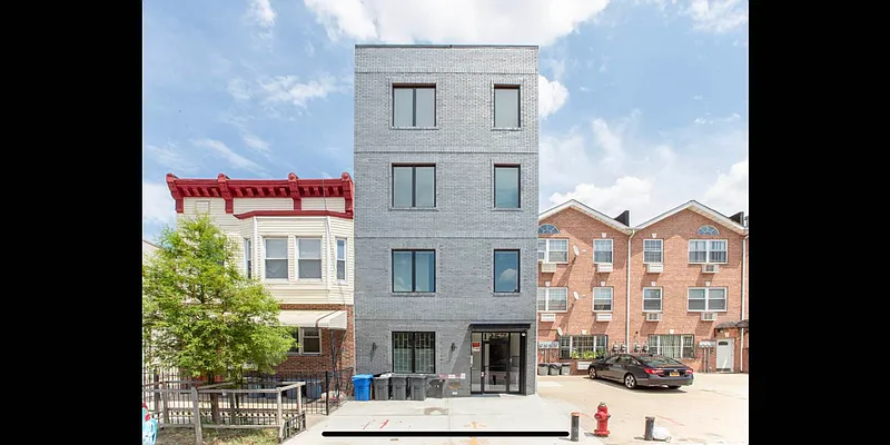 Rented by Delmark Realty LLC | media 22